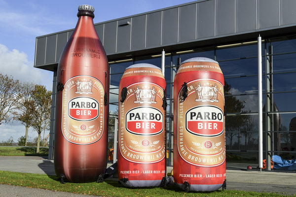 Zamów powiększenie produktu w nadmuchiwanej puszce na piwo Parbo. Kup nadmuchiwane powiększenia produktów teraz online w JB Dmuchańce Polska