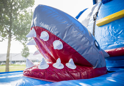 Kup nadmuchiwany 8-metrowy tor przeszkód z rekinami z obiektami 3D dla dzieci. Zamów nadmuchiwane tory przeszkód już teraz online w JB Dmuchańce Polska
