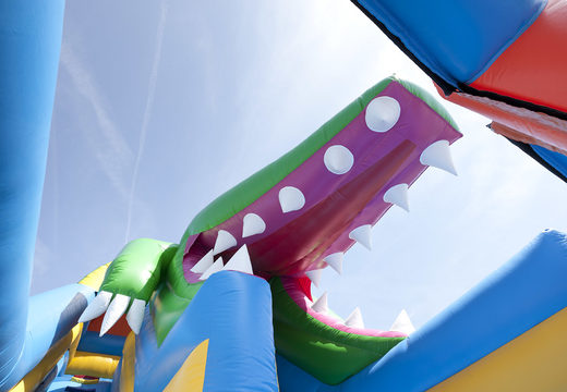 Wielofunkcyjna dmuchana zjeżdżalnia w stylu krokodyla z brodzikiem, imponującym obiektem 3D, świeżymi kolorami i przeszkodami 3D dla dzieci. Zamów nadmuchiwane zjeżdżalnie już teraz online w JB Dmuchańce Polska