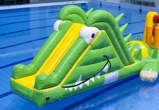 Krokodylowy basen o długości 12 metrów z trudnymi przeszkodami dla małych i dużych. Zamów gry w nadmuchiwany basen już teraz online w JB Dmuchańce Polska