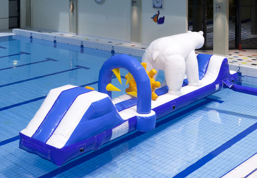 Zamów nadmuchiwany basen w motywie niedźwiedzia polarnego z zabawnymi obiektami 3D dla młodych i starszych. Kup nadmuchiwane atrakcje wodne online już teraz w JB Dmuchańce Polska