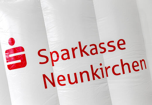 Dmuchane zamki na wymiar Sparkasse w JB Dmuchańce Polska. Zamów teraz darmowy projekt dmuchanych spersonalizowany dmuchane zamki