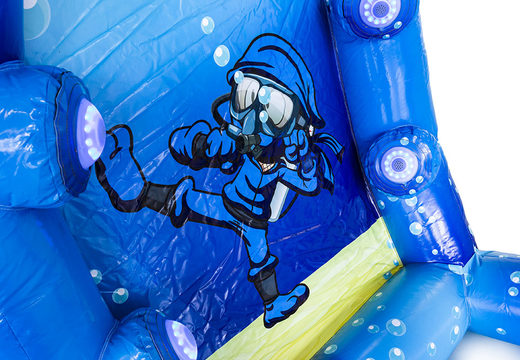 Kup nadmuchiwany IPS Ninja Splash z rozpylaczem wody dla małych i dużych. Zamów nadmuchiwane atrakcje IPS Ninja już teraz online w JB Dmuchańce Polska
