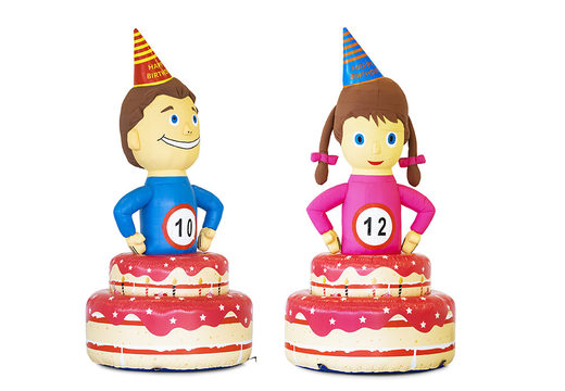 Do kupienia dmuchane postacie chłopca lub dziewczynki jako kukiełki z tortu do ustawienia na imprezach urodzinowych lub w salach zabaw. Zamów online zaprojektowane wg twojego pomysłu dmuchane reklamy, dekoracje od JB Dmuchance Polska