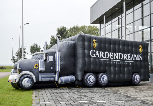 Nadmuchiwana ciężarówka 3D Gardendreams na sprzedaż. Zamów nadmuchiwane obiekty 3D już teraz online w JB Dmuchańce Polska