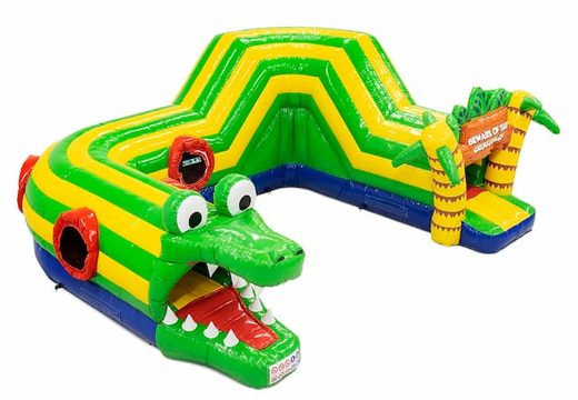 Kup dmuchany zamek krokodyl z przeszkodami, rampą wspinaczkową i wysuwaną rampą dla dzieci. Zamów dmuchane zamki online w JB Dmuchańce Polska