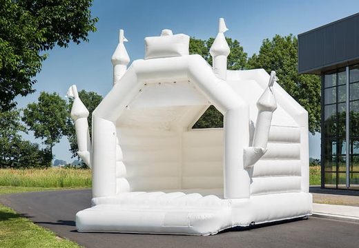 Standardowy biały dmuchany zamek w całości w motywie ślubnym w kształcie zamku dla dzieci na sprzedaż. Zamów dmuchane zamki online w JB Dmuchańce Polska