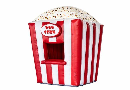 Na sprzedaż dmuchana budka z motywem popcornu w czerwono-białe pasy. Zamów online ciekawe personalizowane obiekty dmuchane do twojej firmy od JB Dmuchance Polska 