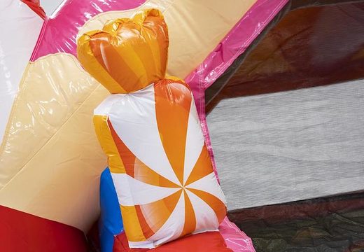 Nadmuchiwana zjeżdżalnia z motywem cukierków z cukierkami 3D na sprzedaż dla dzieci