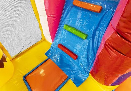 zamów nadmuchiwaną poduszkę powietrzną ze zjeżdżalnią w letnim motywie imprezy dla dzieci