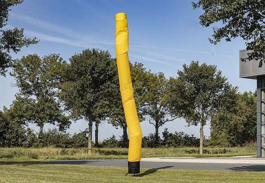 Kup skytubes o długości 6 lub 8 metrów w kolorze żółtym online w JB Dmuchańce Polska. Standardowe skydancers i skytubes na każdą imprezę są dostępne online