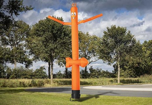 Zamów nadmuchiwane 6m airdancers 3d strzałkę kierunkową w kolorze pomarańczowym online w JB Dmuchańce Polska. Wszystkie standardowe skytubes nieba są dostarczane bardzo szybko