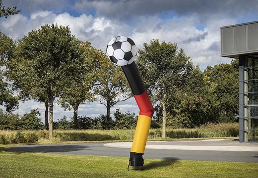 Zamów 6m airdancer z piłką 3d w kolorze czarno-czerwono-żółtym online w JB Dmuchańce Polska. Wszystkie standardowe skydancers są dostarczane szybko
