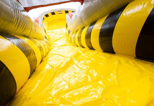 Kup nadmuchiwaną zjeżdżalnię wodną o wysokim napięciu od JB Inflatables