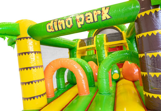 Dmuchany tor przeszkód Dino o długości 13 metrów dla dzieci. Kup nadmuchiwane tory przeszkód online już teraz w JB Dmuchańce Polska
